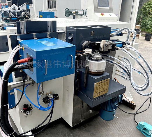 Vertical sealing and reaping machine